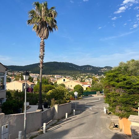 Charmant Bas De Villa Avec Terrasse A Proximite De La Plage Et Du Port Carqueiranne Zewnętrze zdjęcie